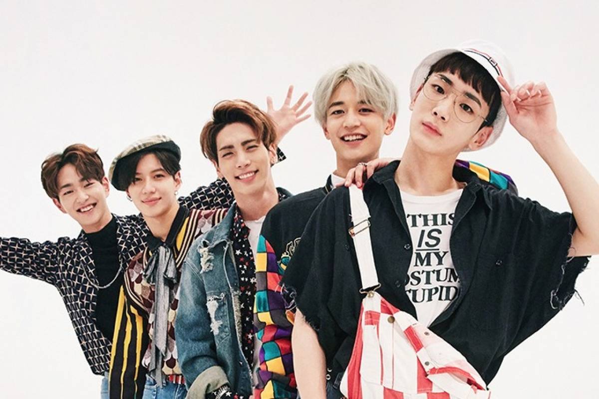 Группа SHINee