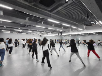 Танцуй, пока молодой: как cover dance видео делают поклонников ближе к кумирам
